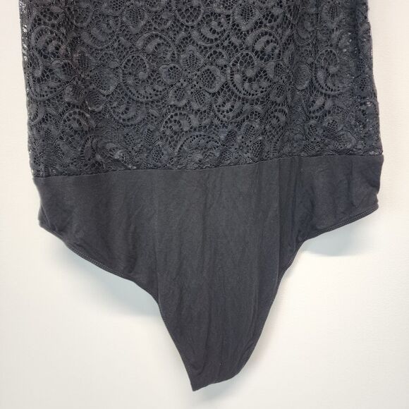 Torrid Black Lace Sleeveless Bodysuit Size 2X V-neck Snap Gusset Stretch Soft - Picture 7 of 12